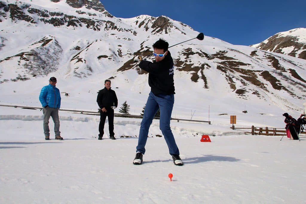 How to practice golf in the winter