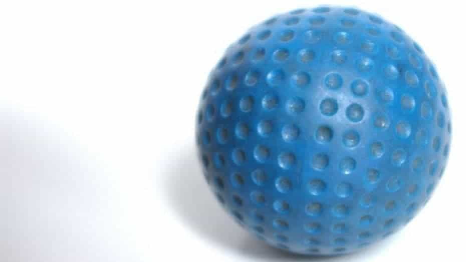 How do dimples affect golf ball flight and aerodynamics