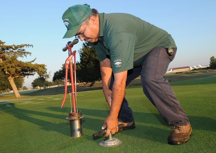 How to Keep a Golf Course in mint Condition